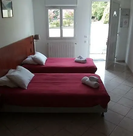 Castel D'olmes Hotel Tabre